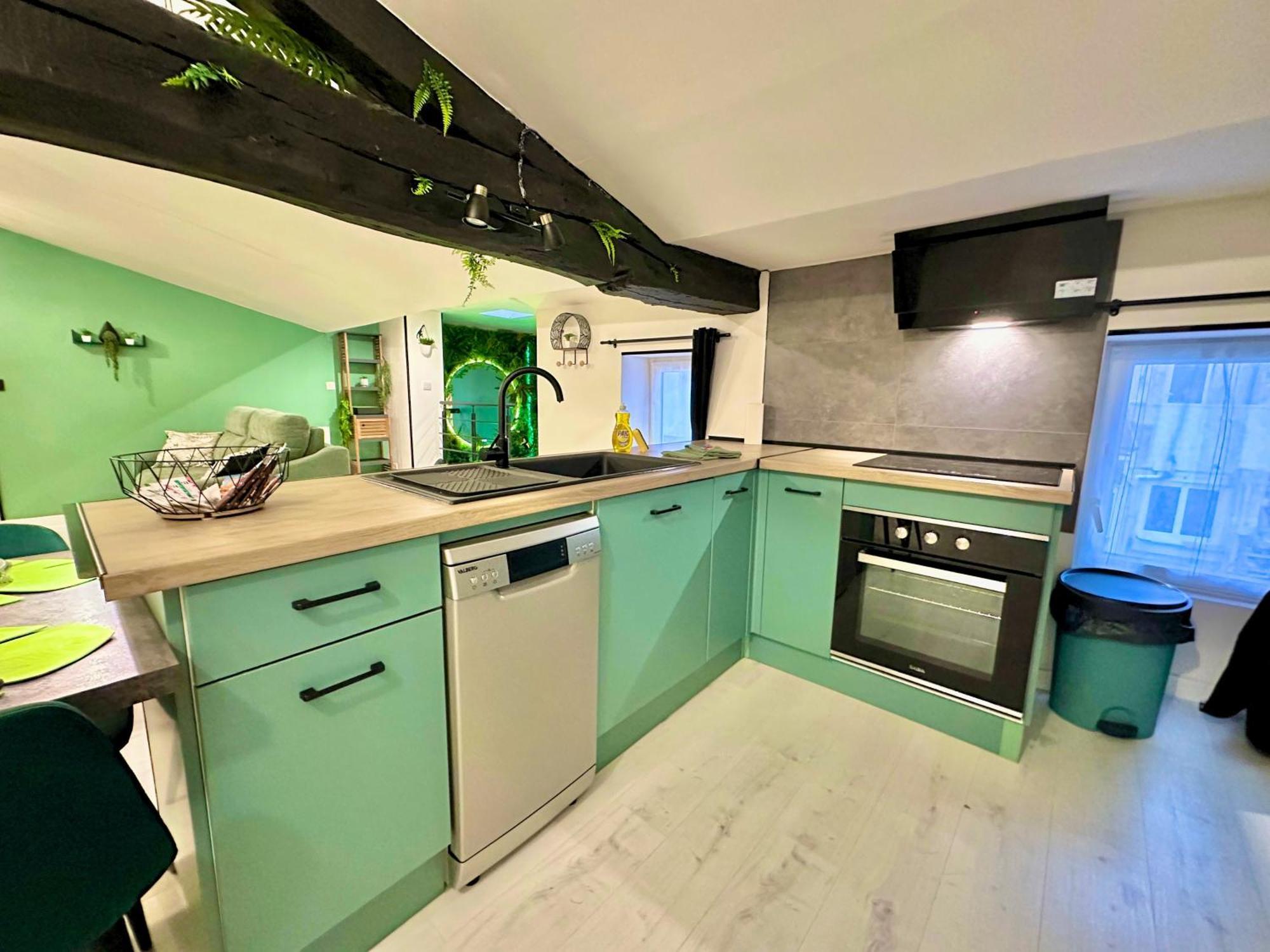 Apartment L'atypique Jungle - Hyper Centre - Refait A Neuf Rochefort (Charente-Maritime)